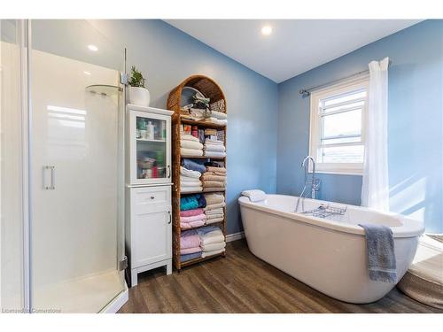 77 Poulette Street, Hamilton, ON - Indoor Photo Showing Bathroom