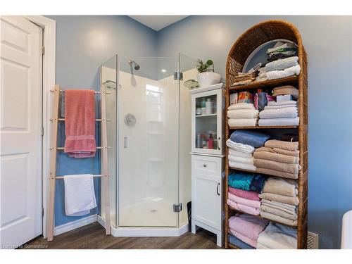 77 Poulette Street, Hamilton, ON - Indoor Photo Showing Bathroom