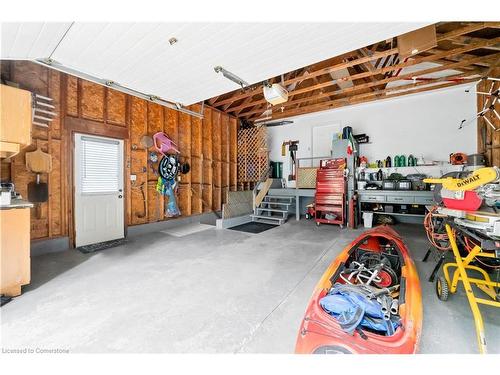 11616 Elizabeth Crescent, Wainfleet, ON - Indoor Photo Showing Garage