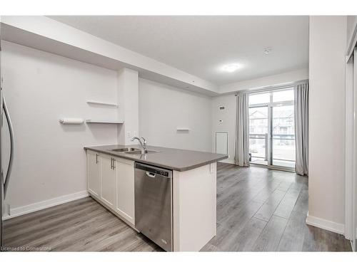 213-35 Southshore Crescent N, Hamilton, ON - Indoor Photo Showing Kitchen With Double Sink