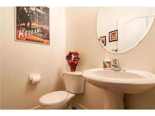 7 Northampton Boulevard, Stoney Creek, ON - Indoor Photo Showing Bathroom