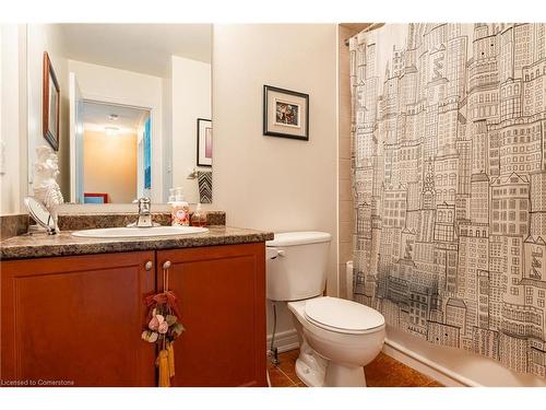 7 Northampton Boulevard, Stoney Creek, ON - Indoor Photo Showing Bathroom