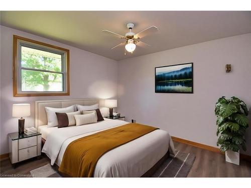 419 Book Road E, Ancaster, ON - Indoor Photo Showing Bedroom