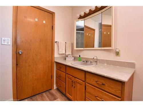 419 Book Road E, Ancaster, ON - Indoor Photo Showing Bathroom