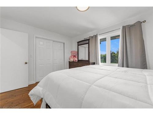 15414 Niagara River Parkway, Niagara-On-The-Lake, ON - Indoor Photo Showing Bedroom