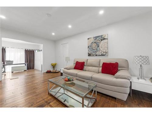 15414 Niagara River Parkway, Niagara-On-The-Lake, ON - Indoor Photo Showing Living Room