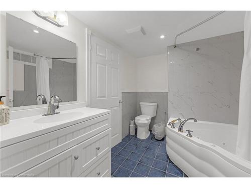 15414 Niagara River Parkway, Niagara-On-The-Lake, ON - Indoor Photo Showing Bathroom