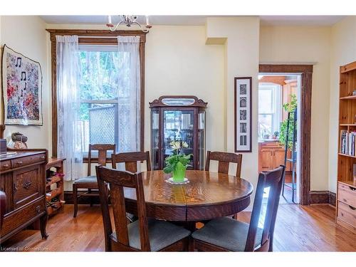 129 Ray Street S, Hamilton, ON - Indoor Photo Showing Dining Room