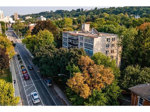 301-69 Herkimer Street, Hamilton, ON - Outdoor With View