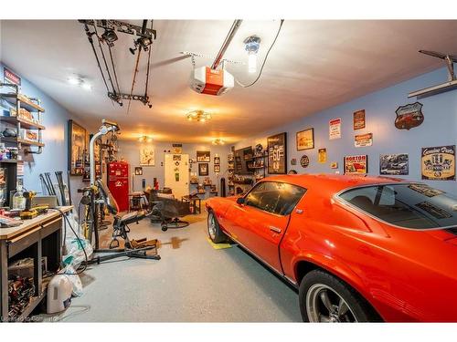 4 Bent Willow Court, Nanticoke, ON - Indoor Photo Showing Garage