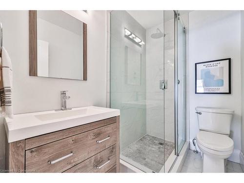 1258 Coric Avenue, Burlington, ON - Indoor Photo Showing Bathroom