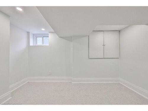 1258 Coric Avenue, Burlington, ON - Indoor Photo Showing Other Room