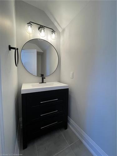 1-50 Erie Avenue, Hamilton, ON - Indoor Photo Showing Bathroom