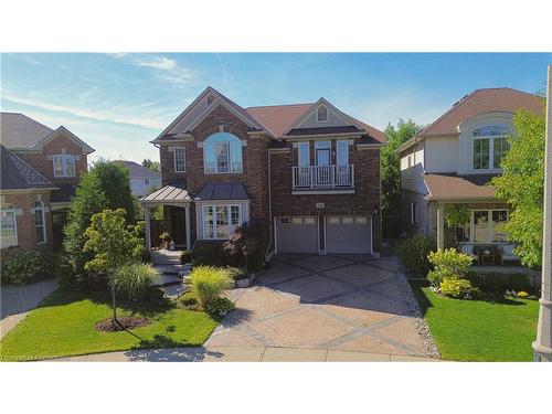 261 Montreal Circle, Stoney Creek, ON - Outdoor With Facade