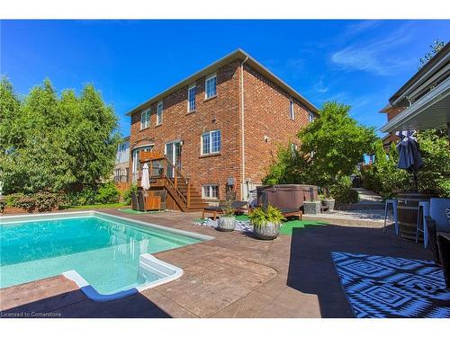 261 Montreal Circle, Stoney Creek, ON - Outdoor With In Ground Pool