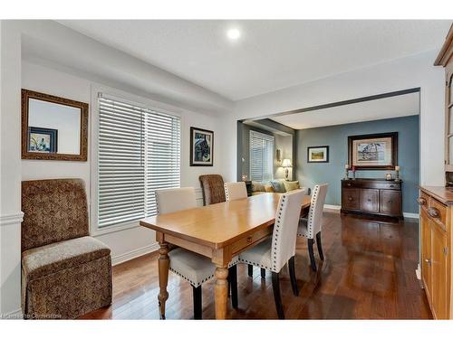 51 Banbury Drive, Ancaster, ON - Indoor Photo Showing Dining Room