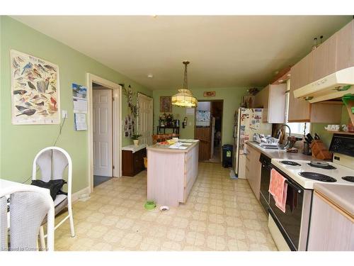 168 Macnab Street N, Hamilton, ON - Indoor Photo Showing Kitchen