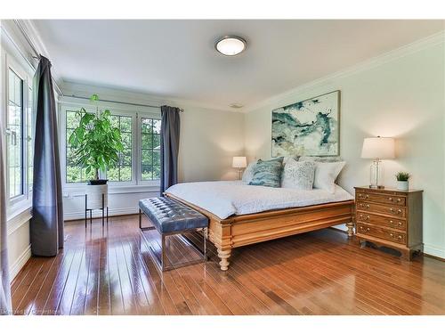 2501 #1 Side Road, Burlington, ON - Indoor Photo Showing Bedroom