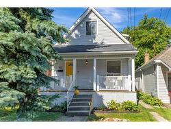 82 East 35th Street  Hamilton, ON L8V 3Y1