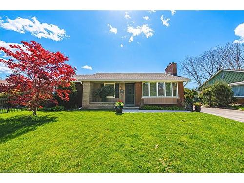 4030 Grapehill Avenue, Burlington, ON - Outdoor