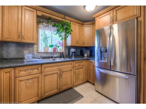 127 Nash Road S, Hamilton, ON - Indoor Photo Showing Kitchen With Double Sink