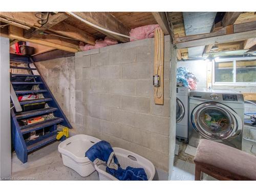 127 Nash Road S, Hamilton, ON - Indoor Photo Showing Laundry Room