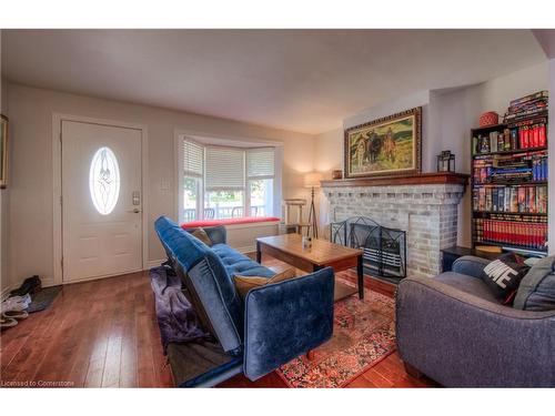 127 Nash Road S, Hamilton, ON - Indoor Photo Showing Living Room With Fireplace