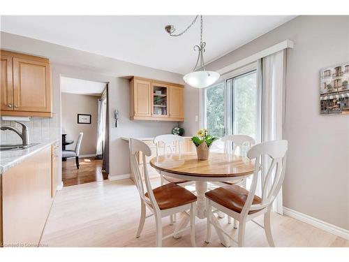 3200 Tania Crescent, Burlington, ON - Indoor Photo Showing Dining Room