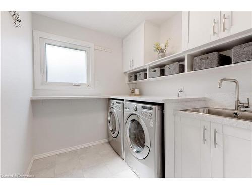 3200 Tania Crescent, Burlington, ON - Indoor Photo Showing Laundry Room