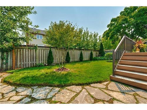 3200 Tania Crescent, Burlington, ON - Outdoor With Backyard