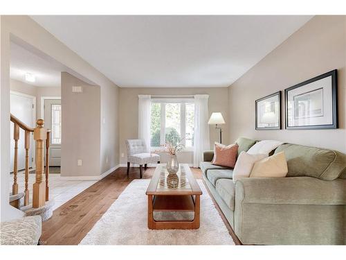 3200 Tania Crescent, Burlington, ON - Indoor Photo Showing Living Room