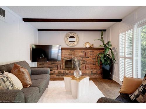 4235 Spruce Avenue, Burlington, ON - Indoor Photo Showing Living Room With Fireplace