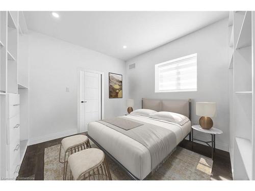 56 Frederick Avenue, Hamilton, ON - Indoor Photo Showing Bedroom