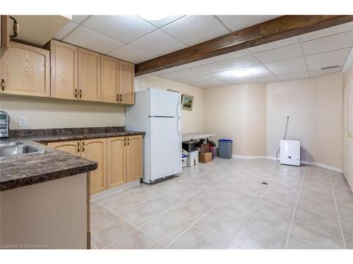 102 Northernbreeze Street, Mount Hope, ON - Indoor Photo Showing Basement