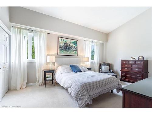 19-3230 New Street, Burlington, ON - Indoor Photo Showing Bedroom