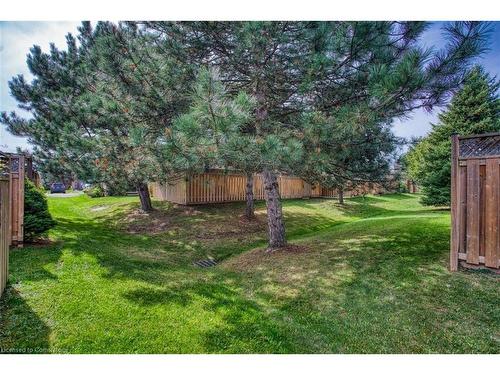 16 Twentyplace Boulevard, Mount Hope, ON - Outdoor With Backyard