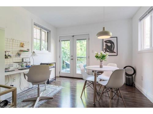 33 Homewood Avenue, Hamilton, ON - Indoor Photo Showing Dining Room