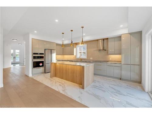 1458 Upper Sherman Avenue, Hamilton, ON - Indoor Photo Showing Kitchen With Upgraded Kitchen