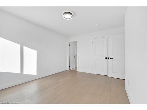 1458 Upper Sherman Avenue, Hamilton, ON - Indoor Photo Showing Other Room