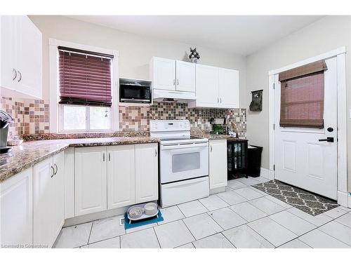 114 Tisdale Street N, Hamilton, ON - Indoor Photo Showing Kitchen