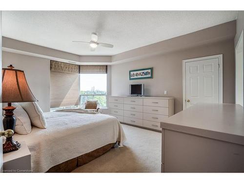 704-1770 Main Street W, Hamilton, ON - Indoor Photo Showing Bedroom