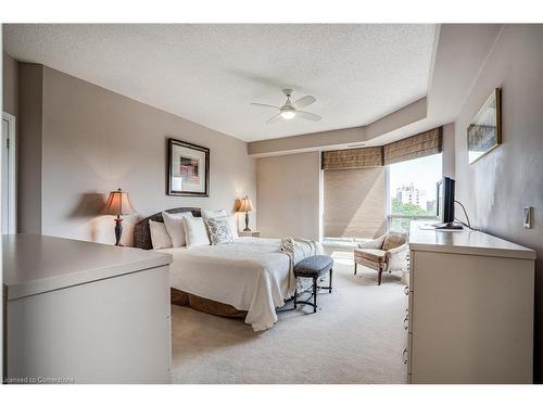 704-1770 Main Street W, Hamilton, ON - Indoor Photo Showing Bedroom