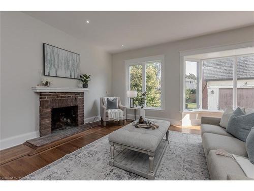 599 Cumberland Avenue, Burlington, ON - Indoor Photo Showing Living Room With Fireplace