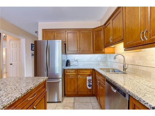 86 Golfview Crescent, Hamilton, ON - Indoor Photo Showing Kitchen