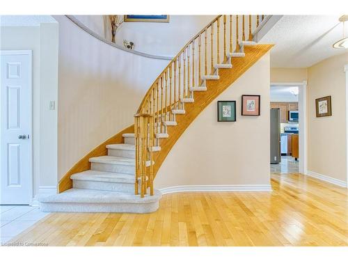 86 Golfview Crescent, Hamilton, ON - Indoor Photo Showing Other Room