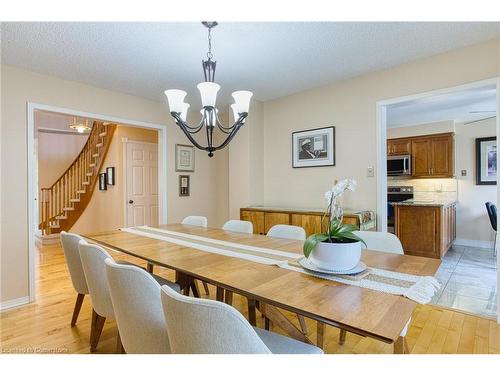 86 Golfview Crescent, Hamilton, ON - Indoor Photo Showing Dining Room