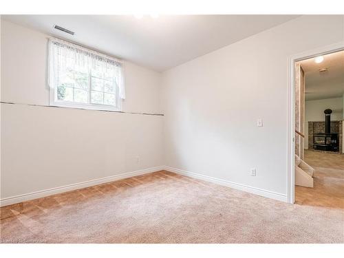 37 Younge Road, Dunnville, ON - Indoor Photo Showing Other Room