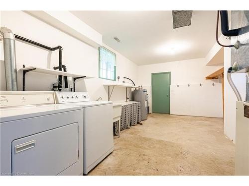 37 Younge Road, Dunnville, ON - Indoor Photo Showing Laundry Room