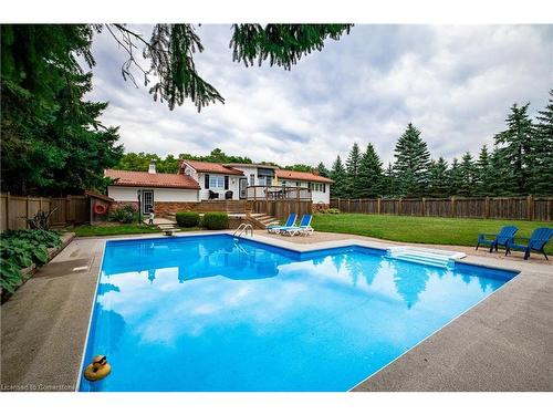 534 Concession 8 Road E, Hamilton, ON - Outdoor With In Ground Pool With Backyard