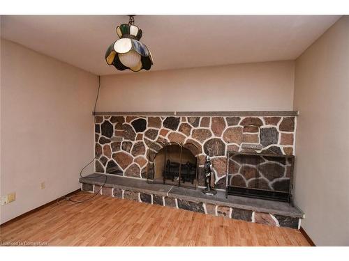 15 Leslie Drive, Stoney Creek, ON - Indoor Photo Showing Other Room